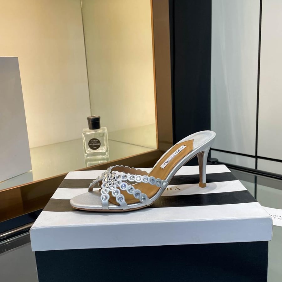 AQUAZZURA