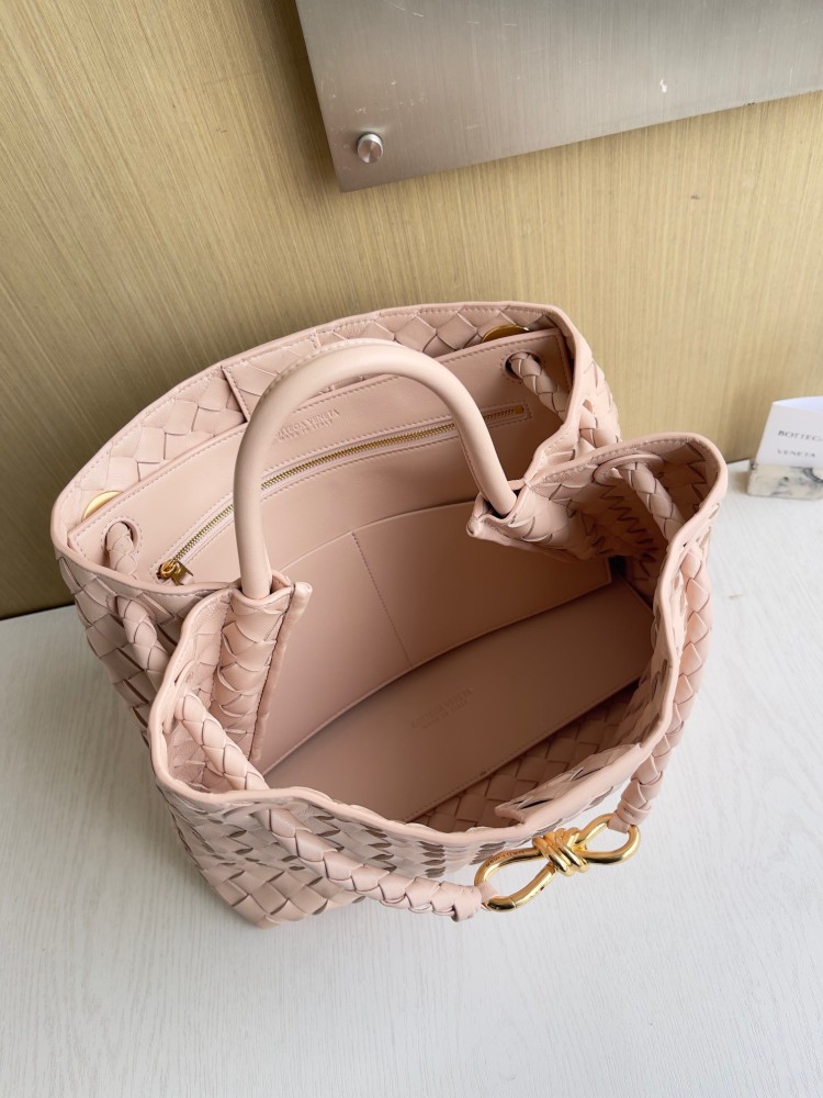 BOTTEGA