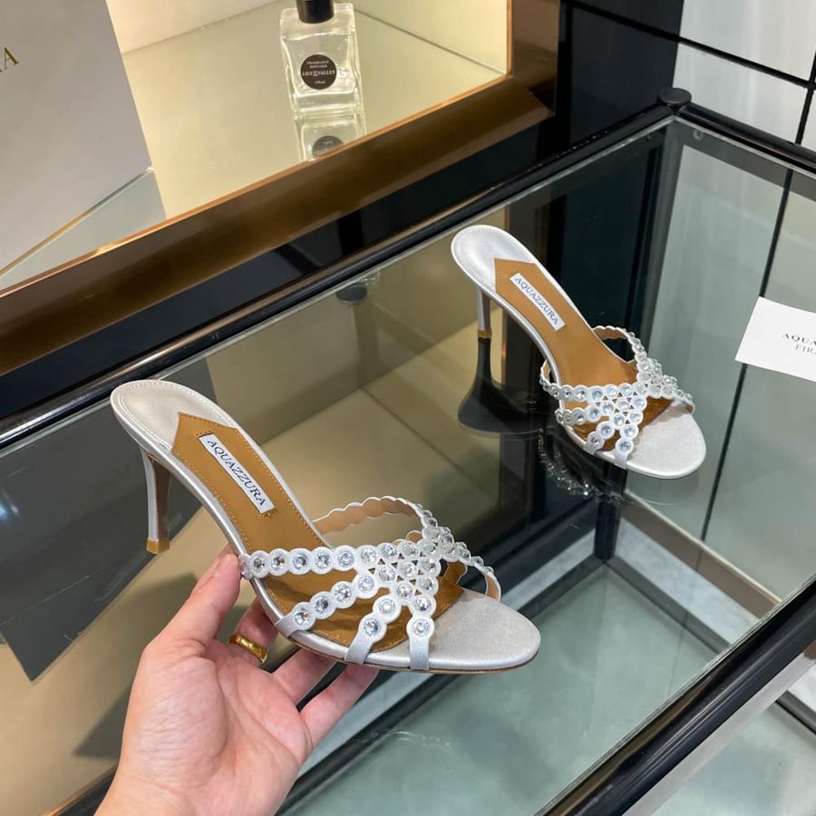 AQUAZZURA