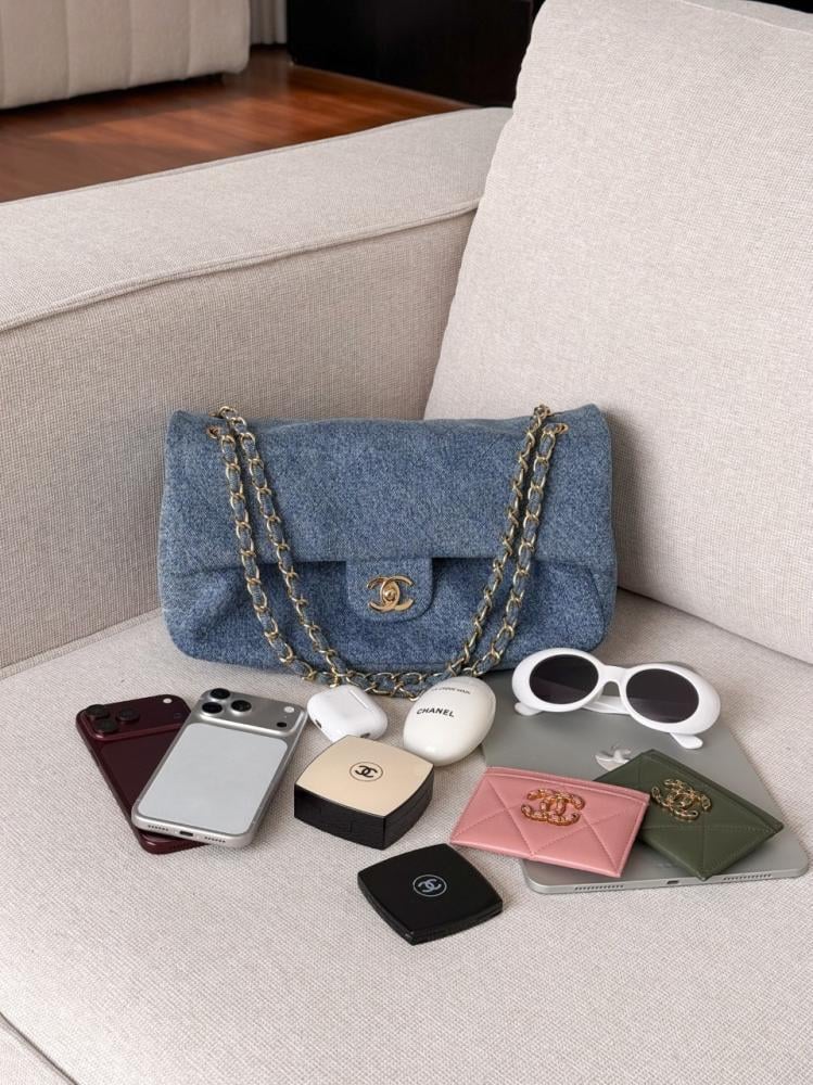 CHANEL