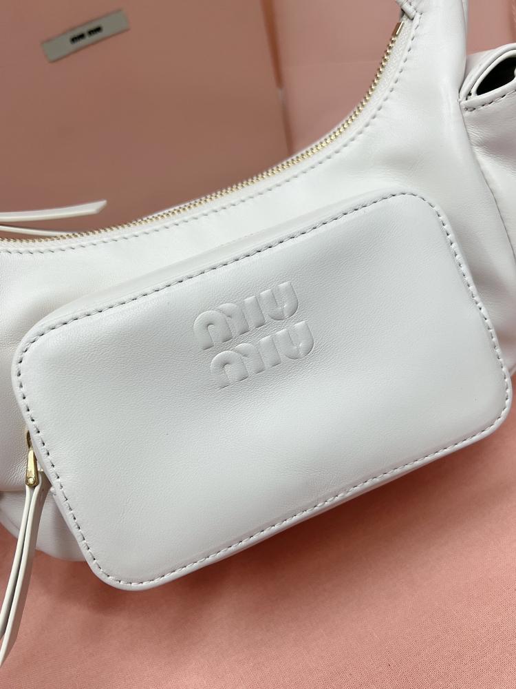 MIUMIU