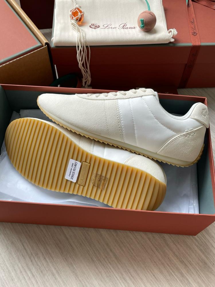 LORO PIANA