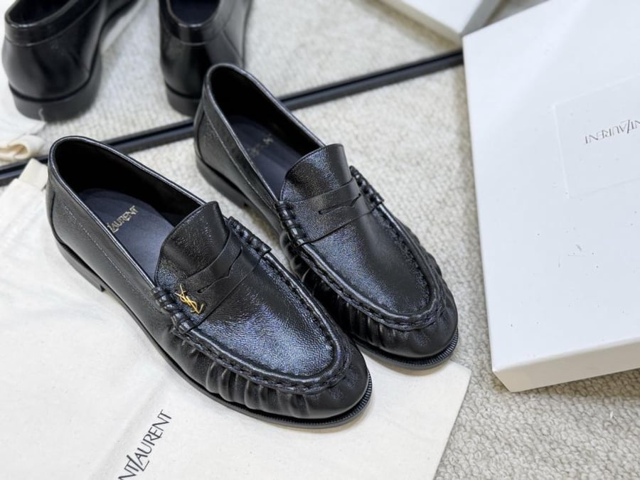 SAINT LAURENT