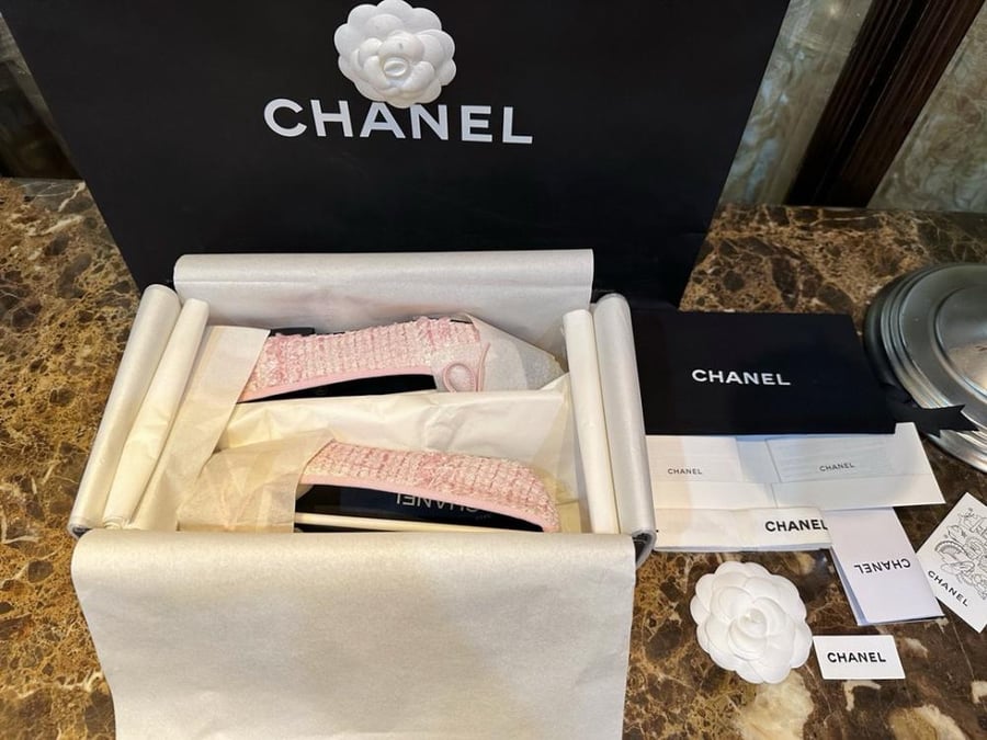 CHANEL