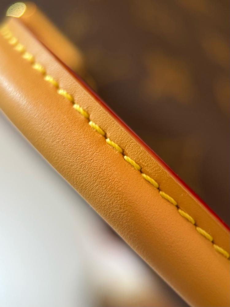 LOUIS  VUITTON