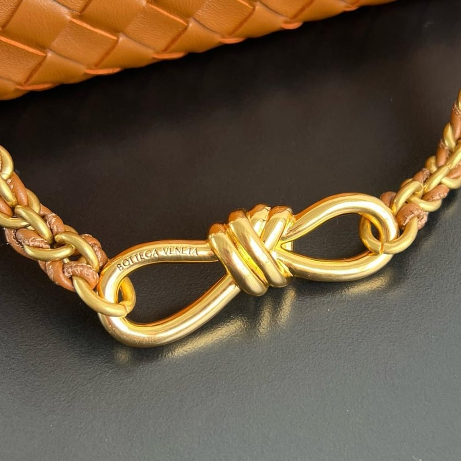 BOTTEGA