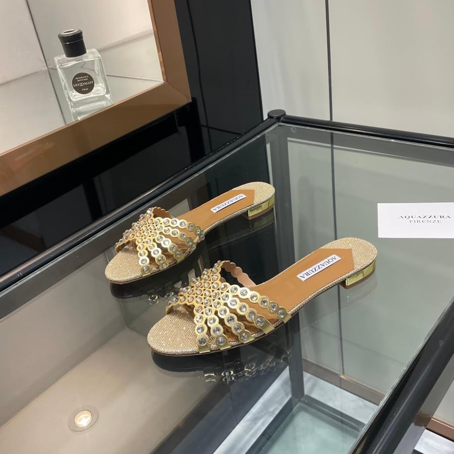 AQUAZZURA
