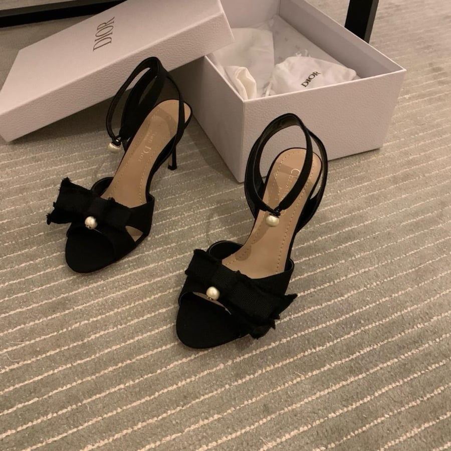 DIOR