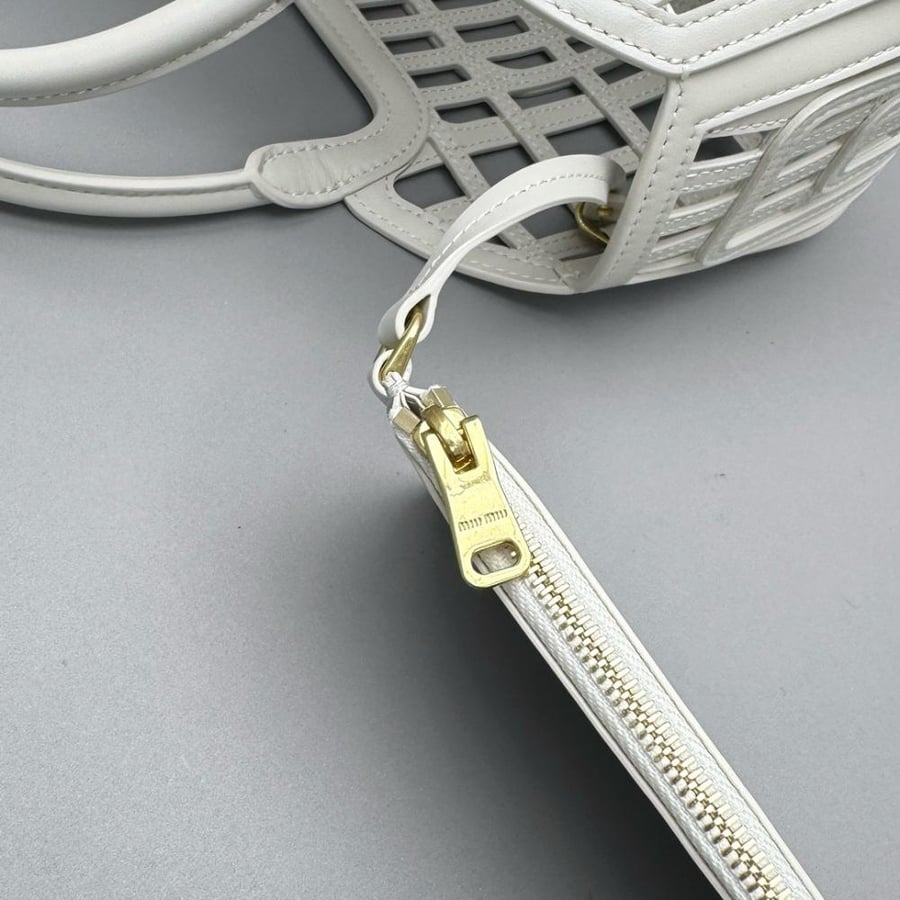 MIU MIU