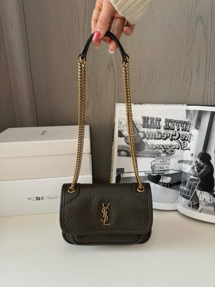 SAINT LAURENT