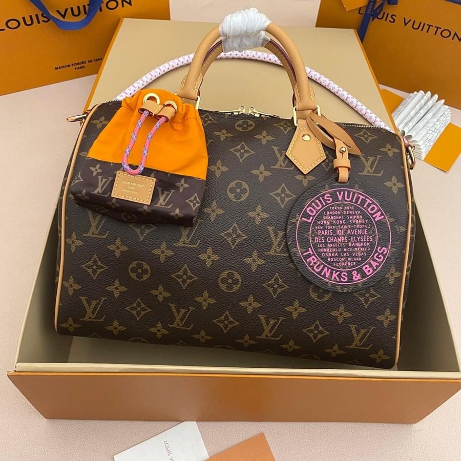 LOUIS  VUITTON