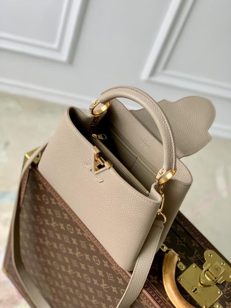 LOUIS  VUITTON