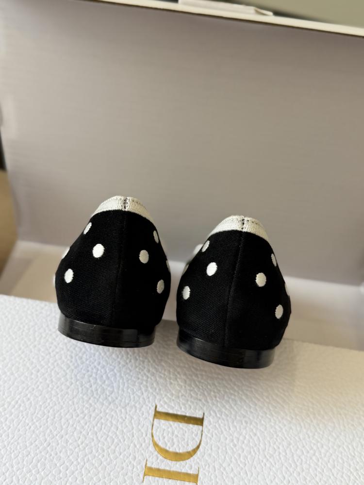 DIOR
