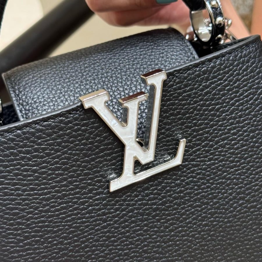 LOUIS  VUITTON