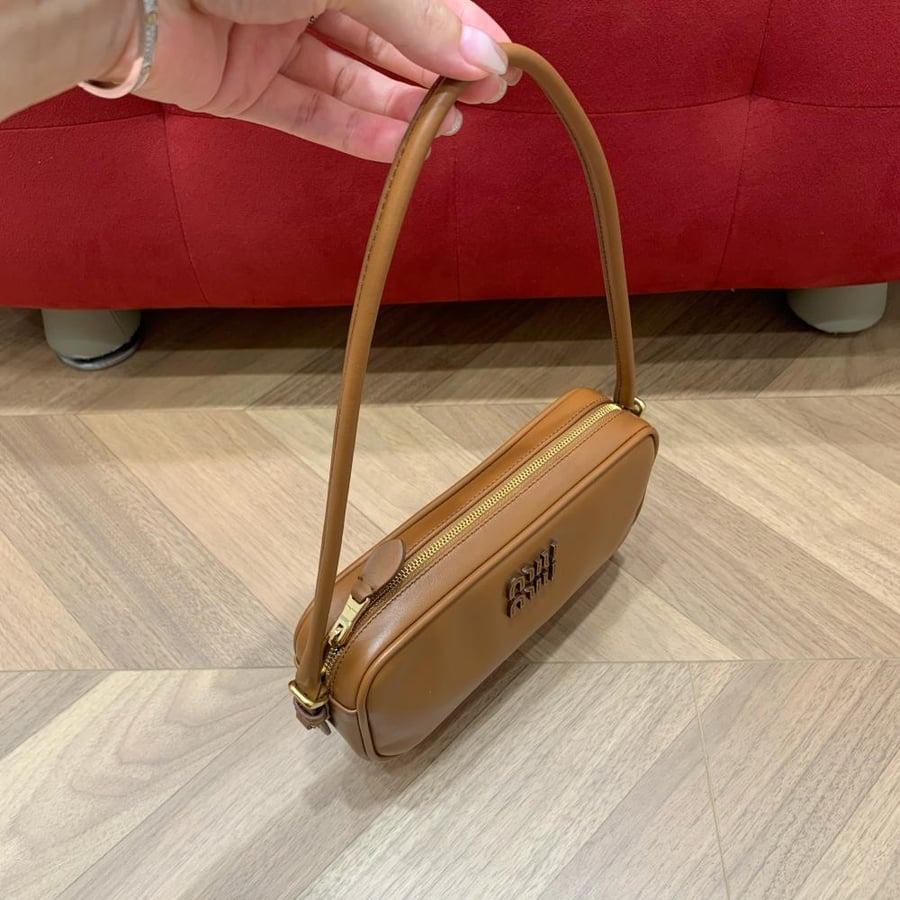 MIU MIU