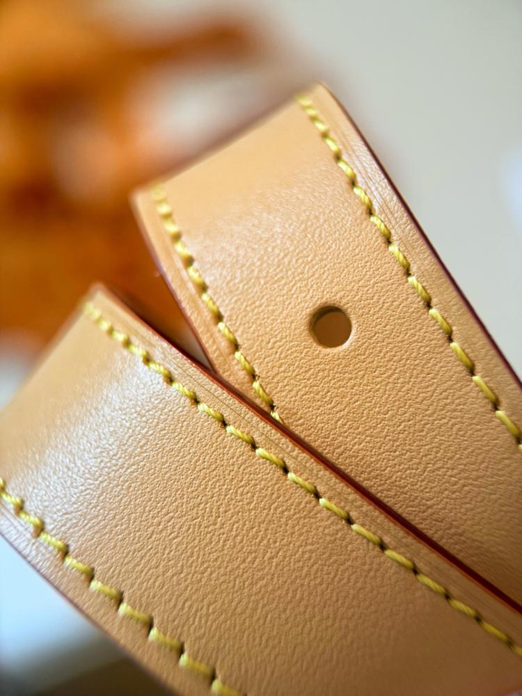 LOUIS  VUITTON