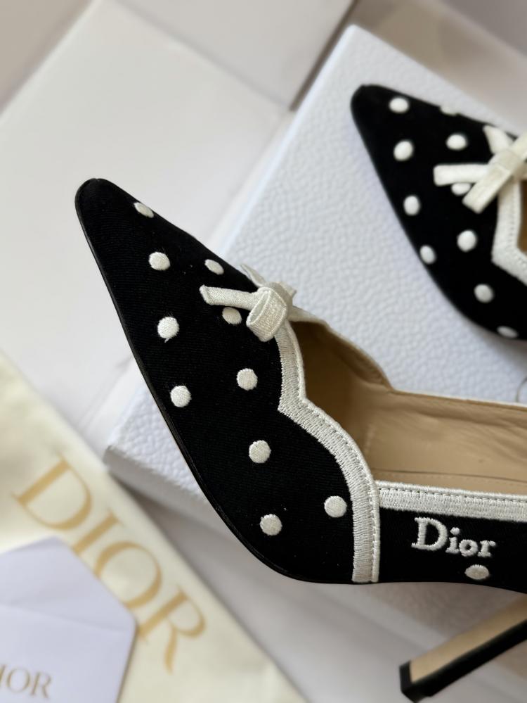 DIOR