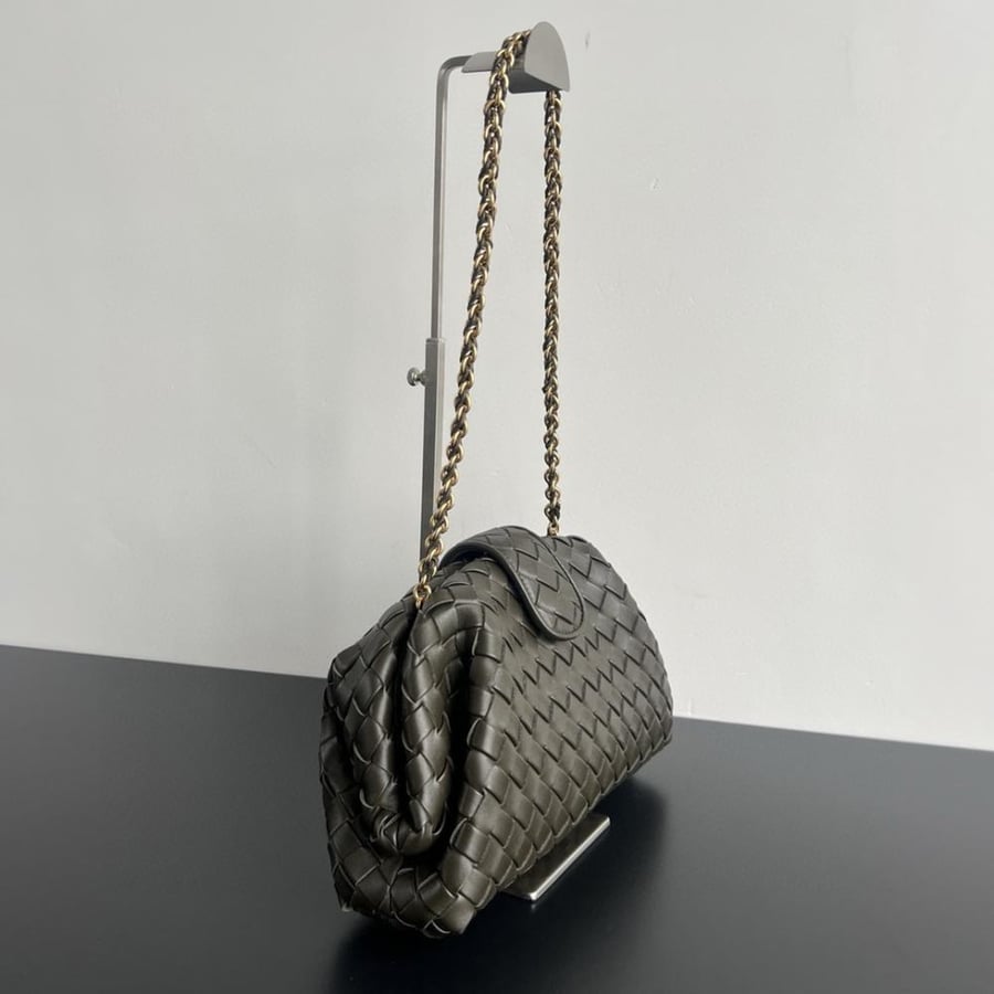 BOTTEGA