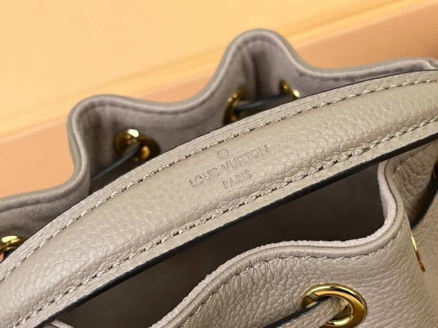 LOUISVUITTON- NANO NOE