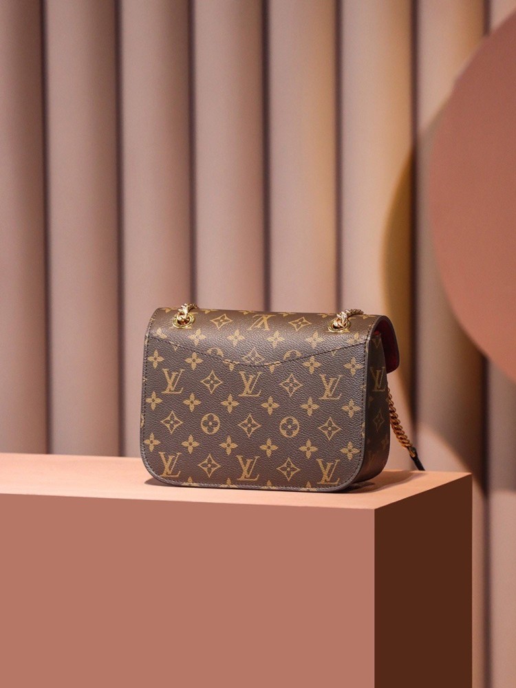 Louisvuitton- PASSY