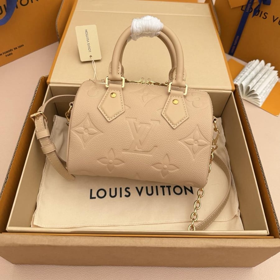 LOUIS  VUITTON