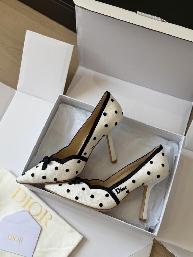 DIOR
