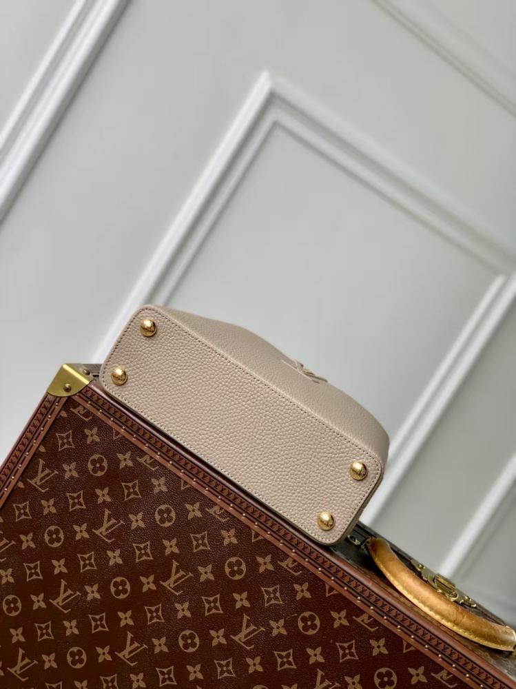 LOUIS  VUITTON
