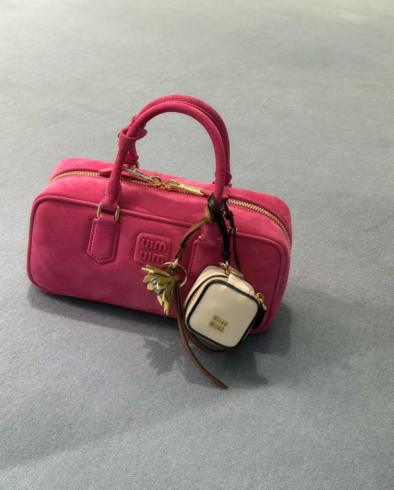 MIU MIU