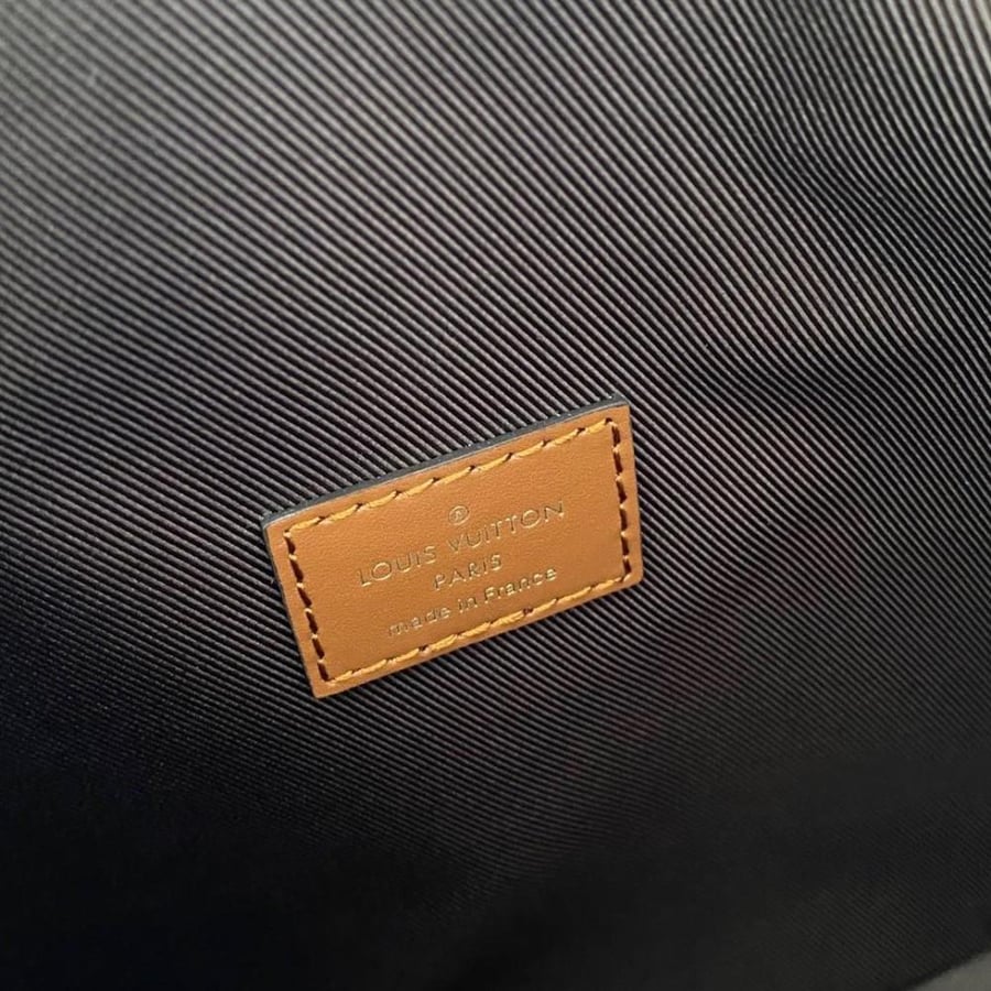 LOUISVUITTON- Loop Hobo