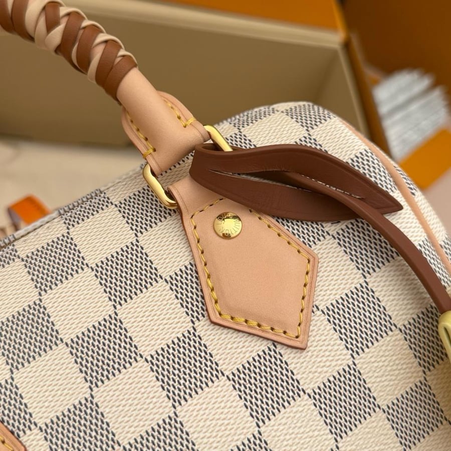 LOUIS  VUITTON
