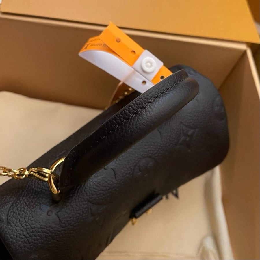 LOUIS  VUITTON