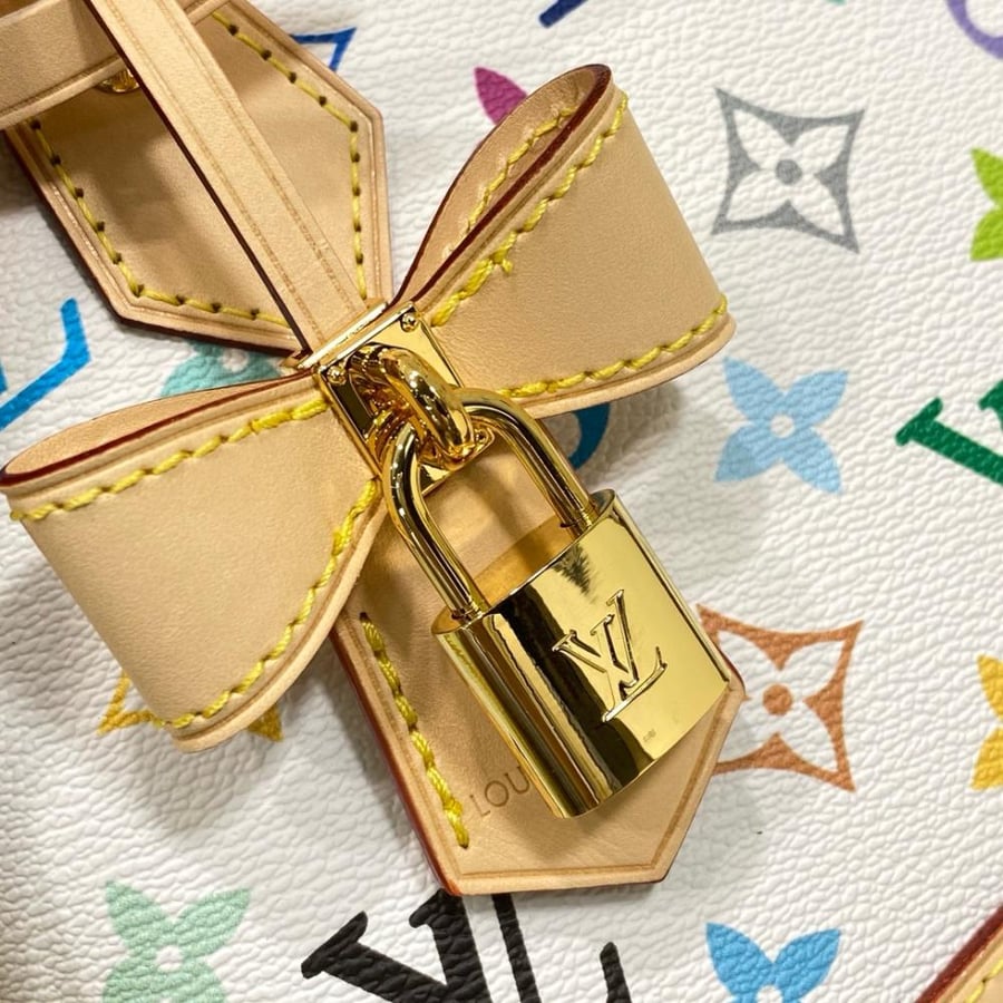 LOUIS  VUITTON