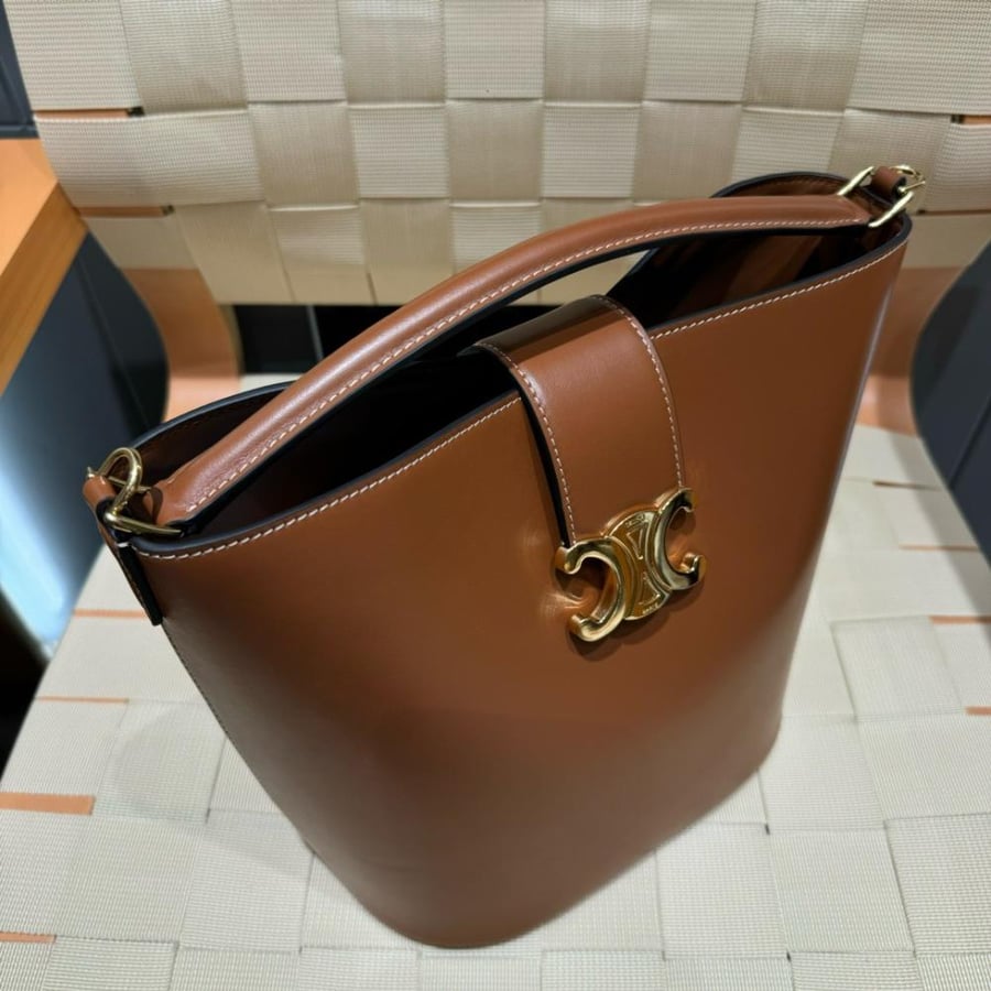 CELINE