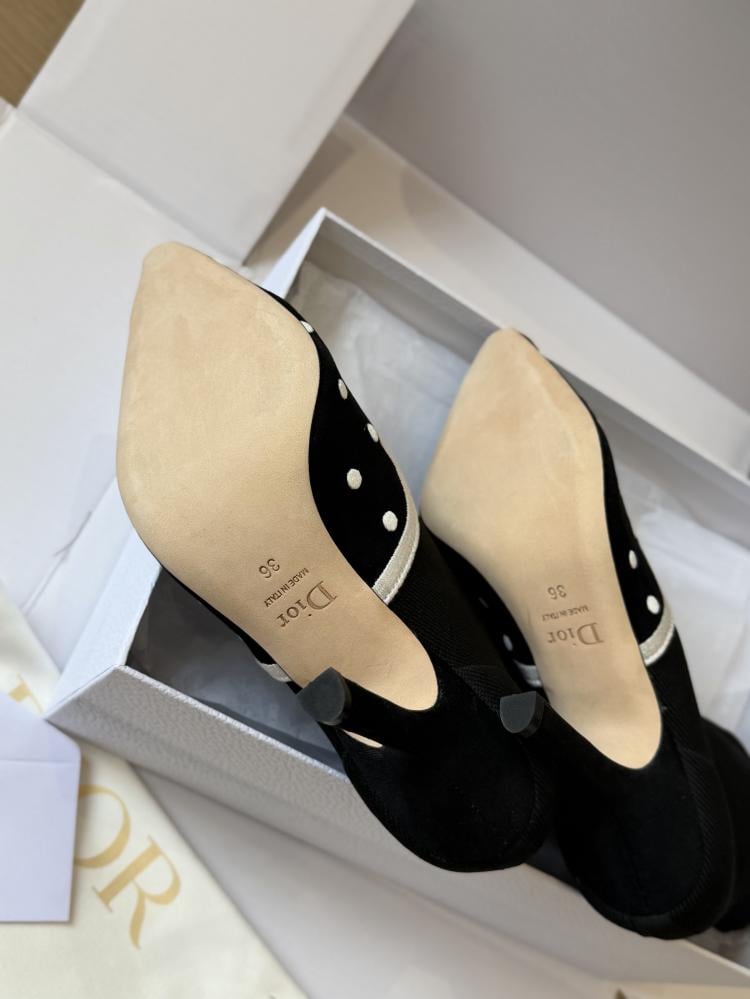 DIOR