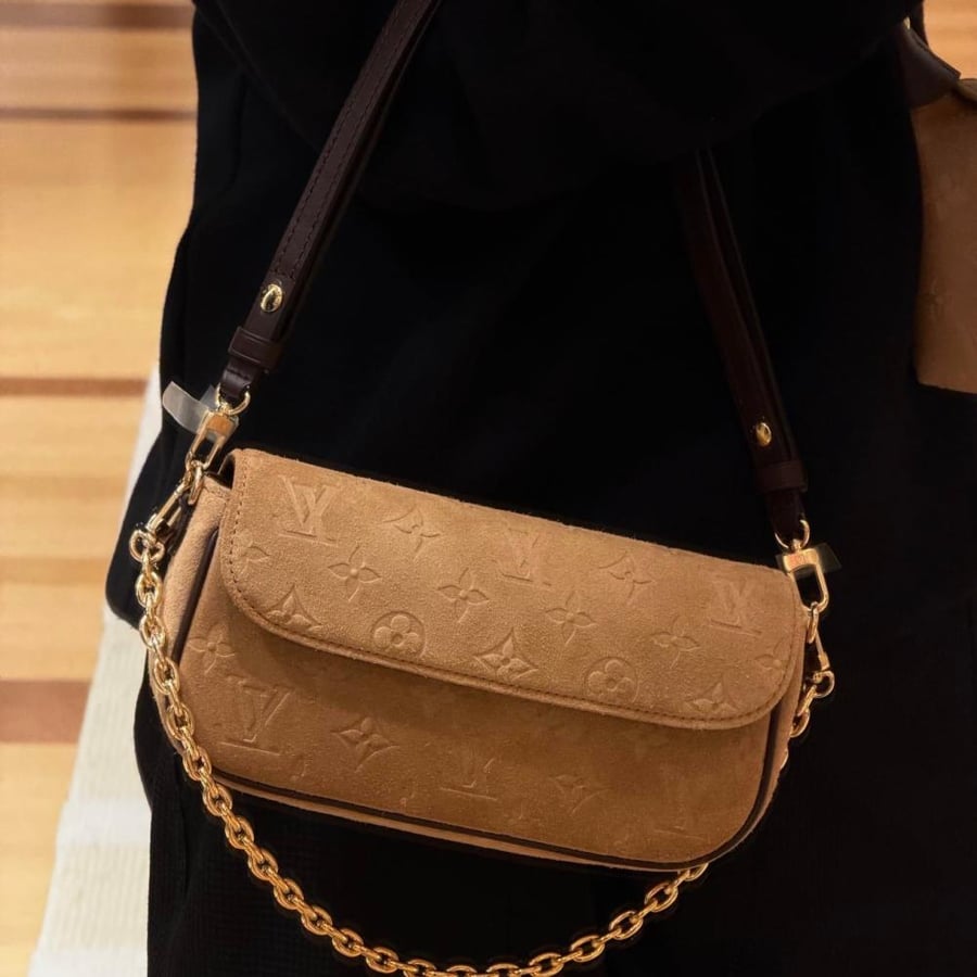 LOUIS  VUITTON
