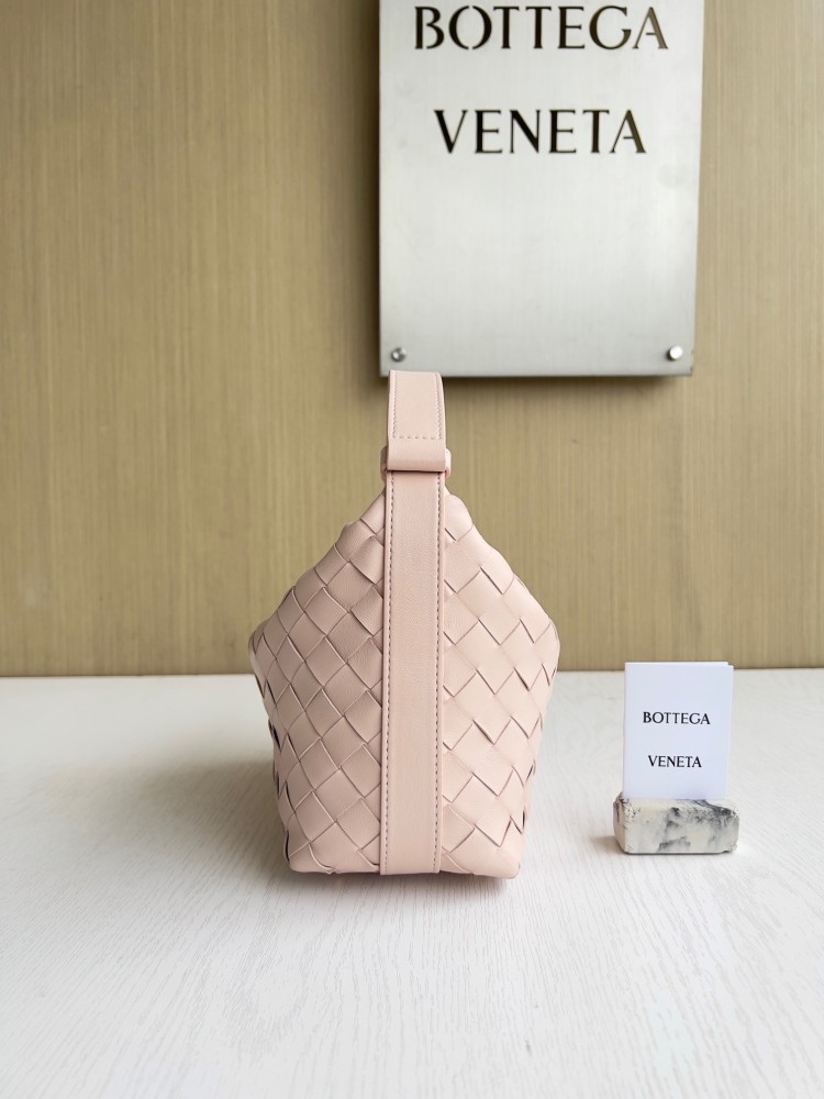 BOTTEGA