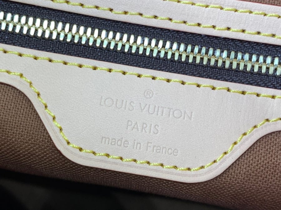LOUISVUITTON