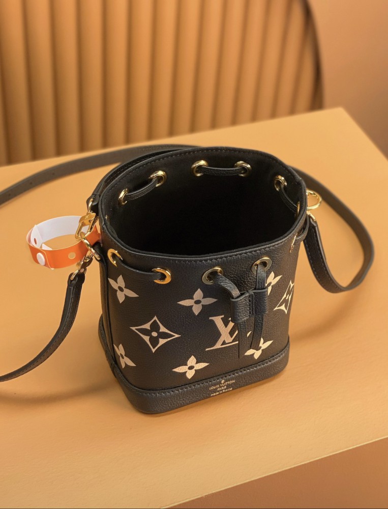 LOUISVUITTON- NANO NOE