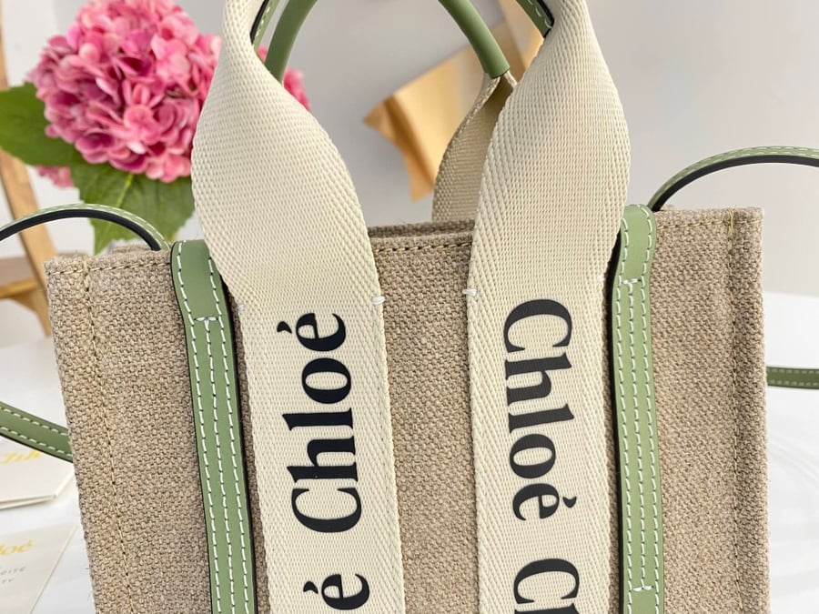 Chloe- mini