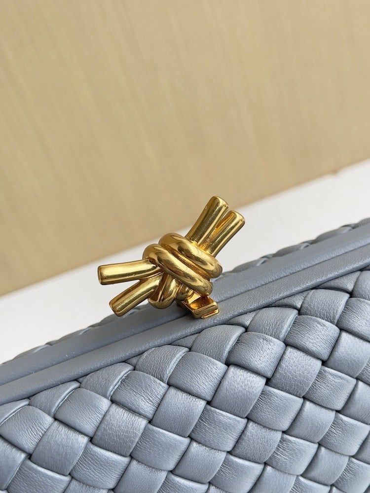 BOTTEGA