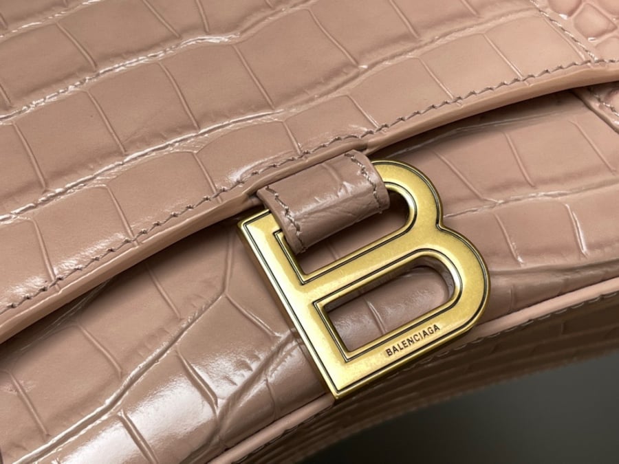 BALENCIAGA