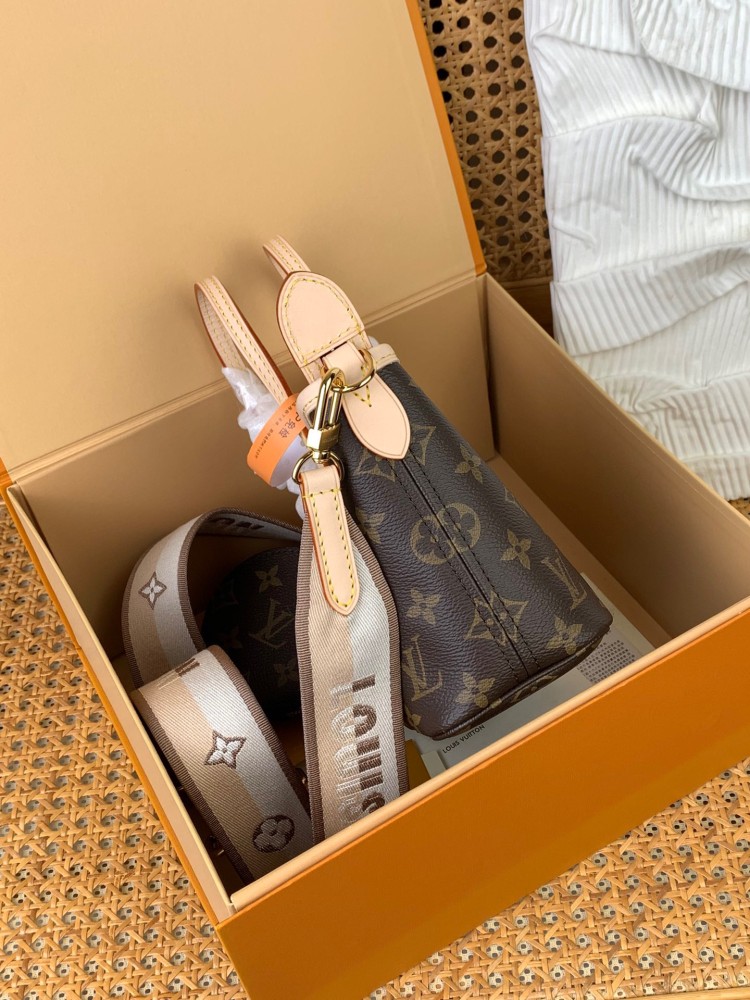 LOUISVUITTON