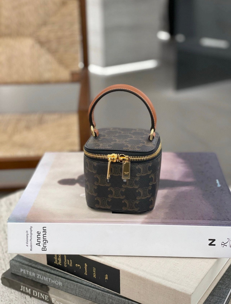 CELINE