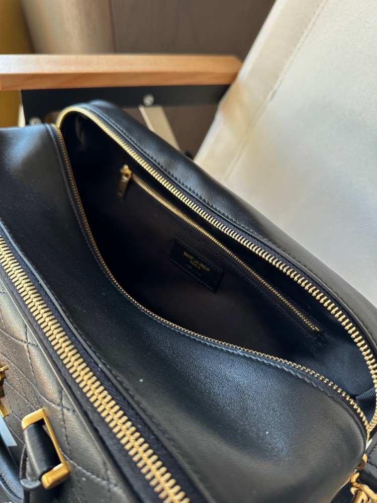 SAINT LAURENT