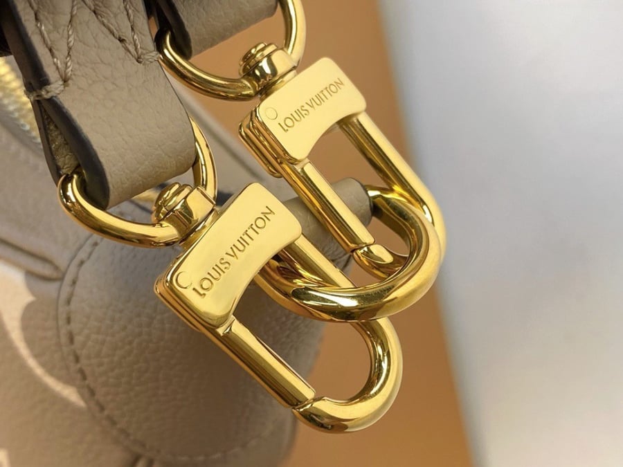 Louisvuitton-BAGATELLE
