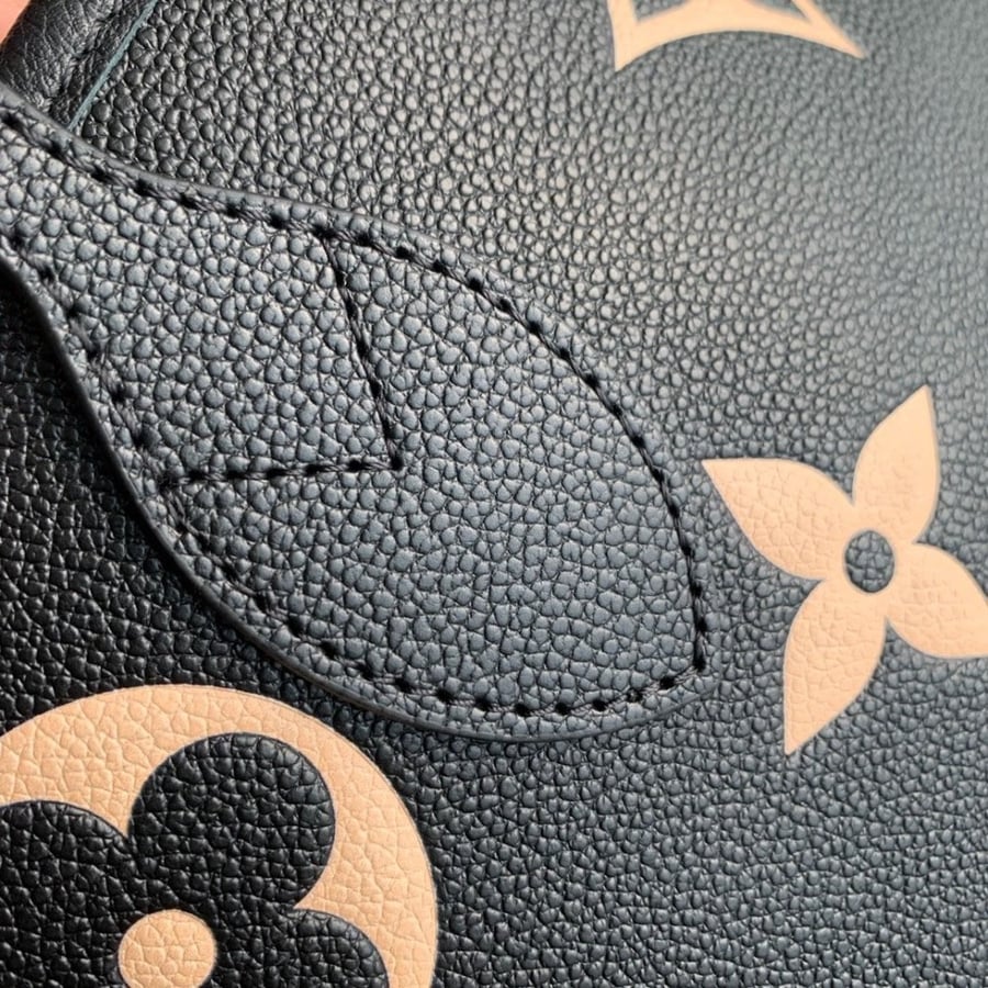 LOUISVUITTON