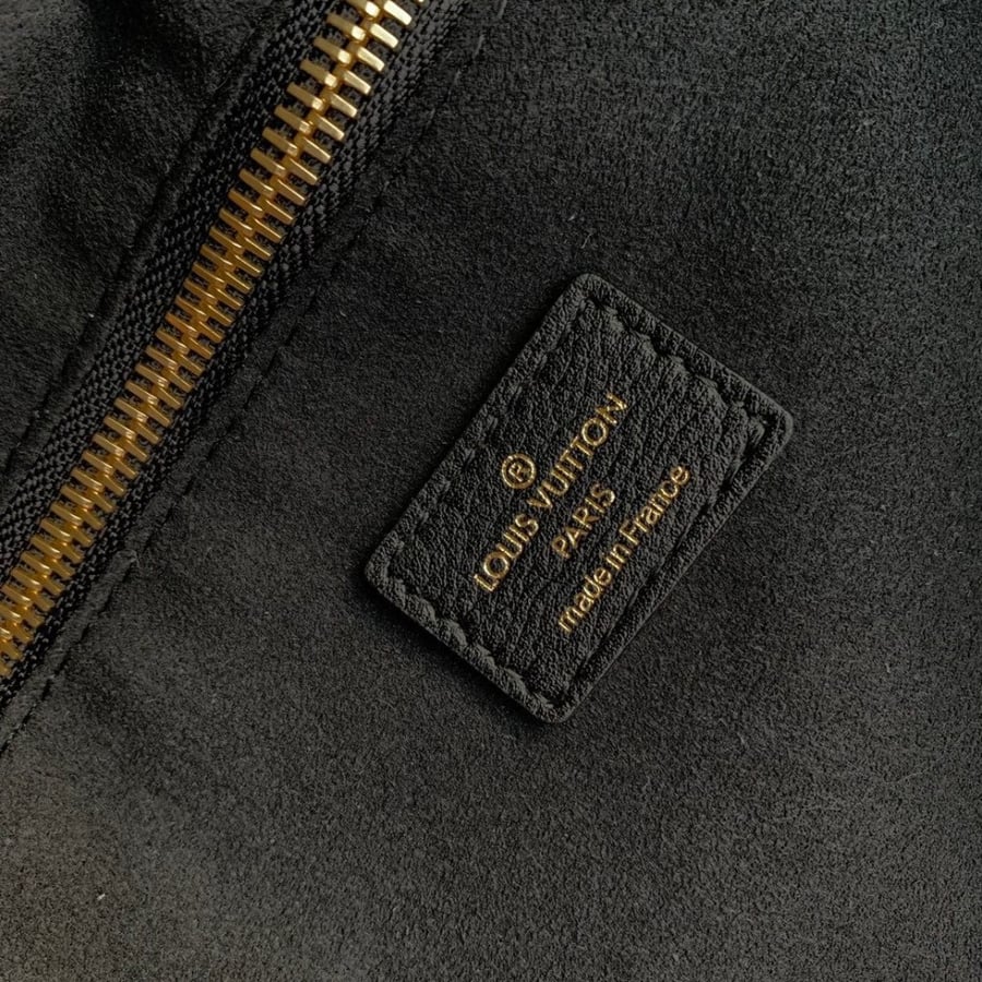 LOUISVUITTON