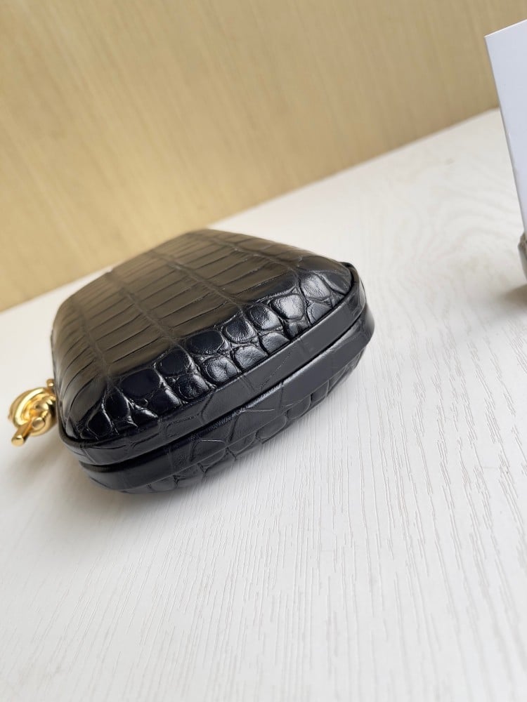 BOTTEGA