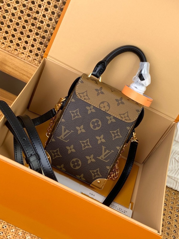 LOUISVUITTON-CAMERA BOX