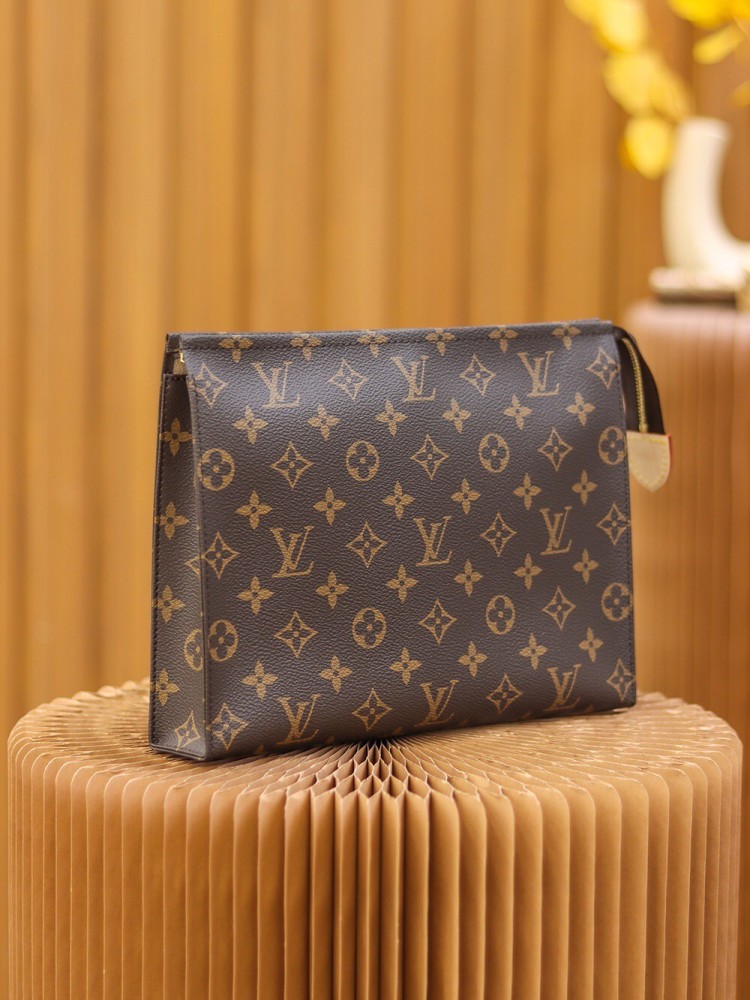LOUISVUITTON